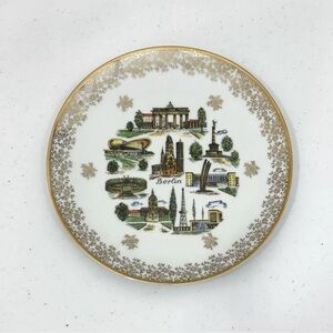 Vintage Berlin Germany Schedel Bavaria 8.5” Collectable Souvenir Plate